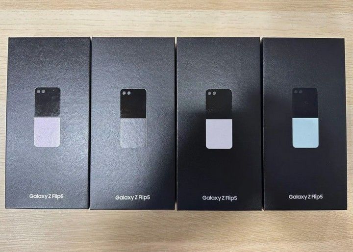 Brand New Unlocked Samsumg Galaxy Z Flip 5(Yellow color)