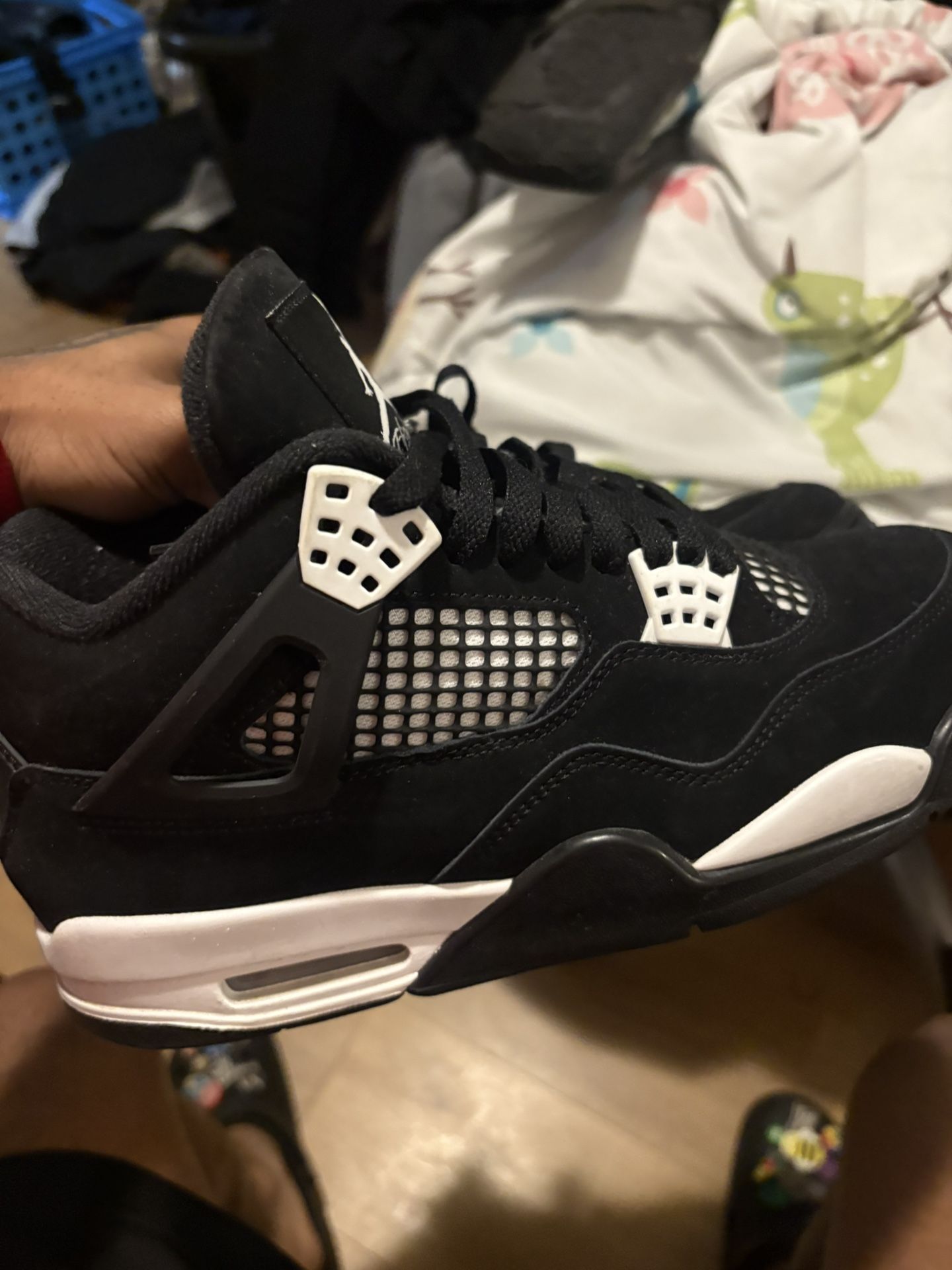Jordan 4 Retro 