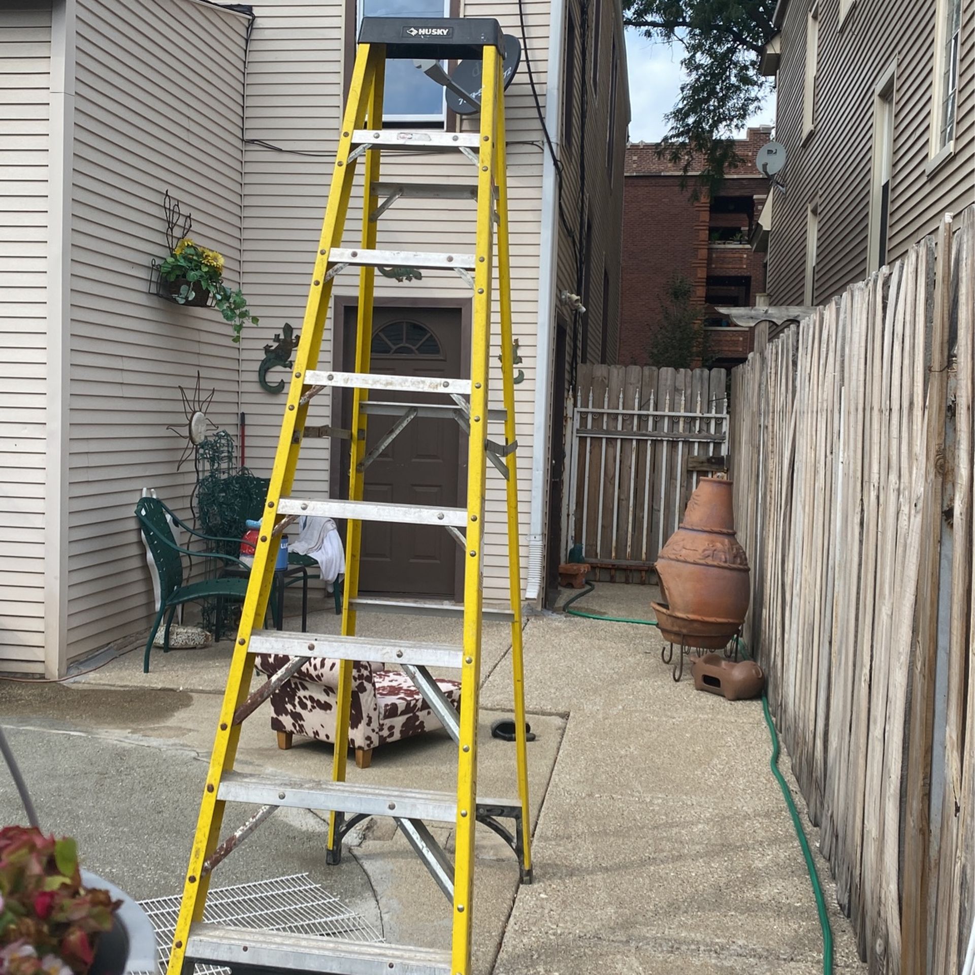 8 foot husky ladder