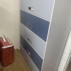 Filing Cabinets 