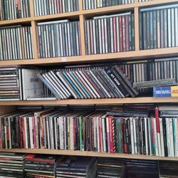 Aprox. 1700 CD'S In Great Condition.$1200