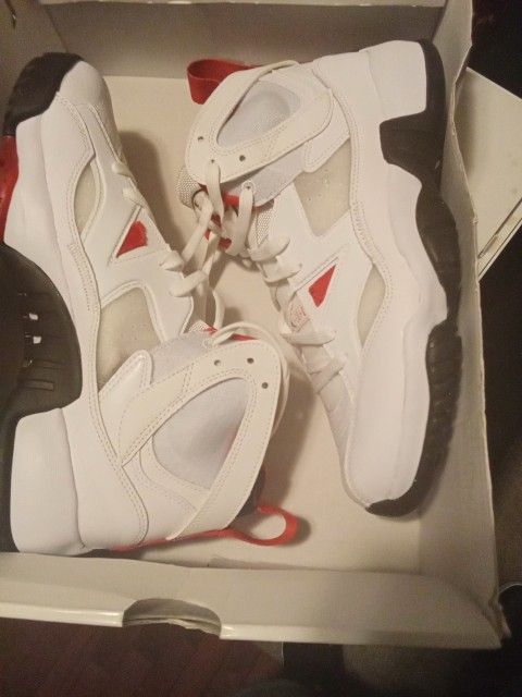 Air Jordan Two Trey