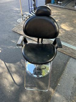 Salon Chair