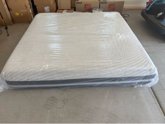 Beautyrest black  memory foam king size mattress