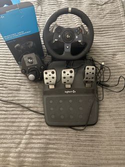 Logitech G920 Wheel, Pedals, and gear shift