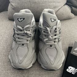 New Balance Grey