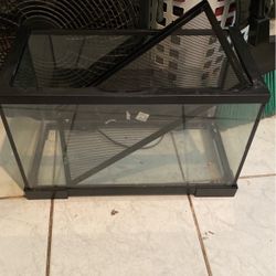 Glass Tank (pick Up Only)