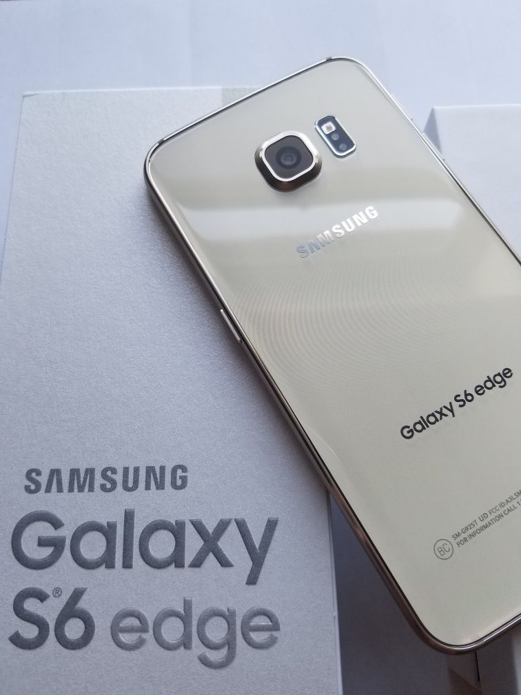 Samsung Galaxy S6 Edge. Factory Unlocked and Usable with Any Company Carrier SIM Any Country