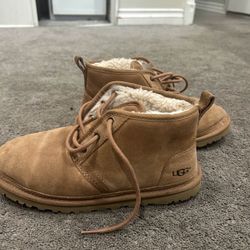 UGG Men’s Neumel Classic 8.5