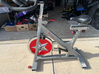 Stationary exercise bike: Sunny Health Fitness SF-B901