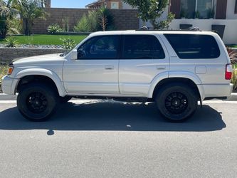 2002 3rd Gen Toyota 4Runner Limited 4x4, Pearl White
