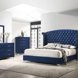Brand New Super Elegant Tufted Navy Queen Bedroom Set 