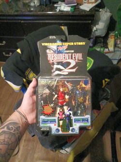 Resident evil figures Claire Redfeild