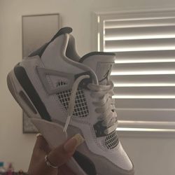 jordan 4