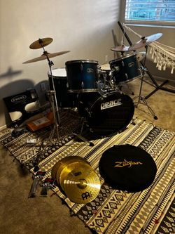 Peace Drum Kit with Cymbals and Accessories