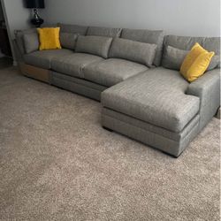 American signature Sectional 