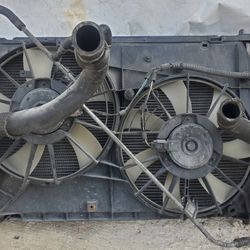 Toyota Rav 4.. Radiator And Fun Assembly 