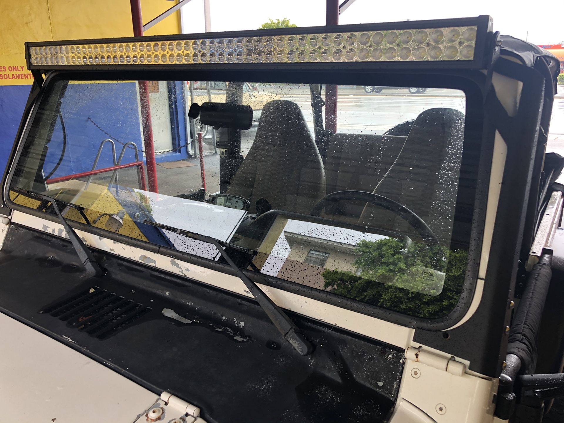 Jeep lightbar w bracket 52in