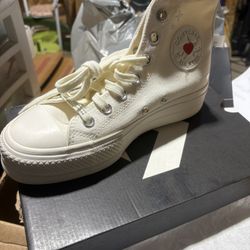 Converse Valentines Edition 