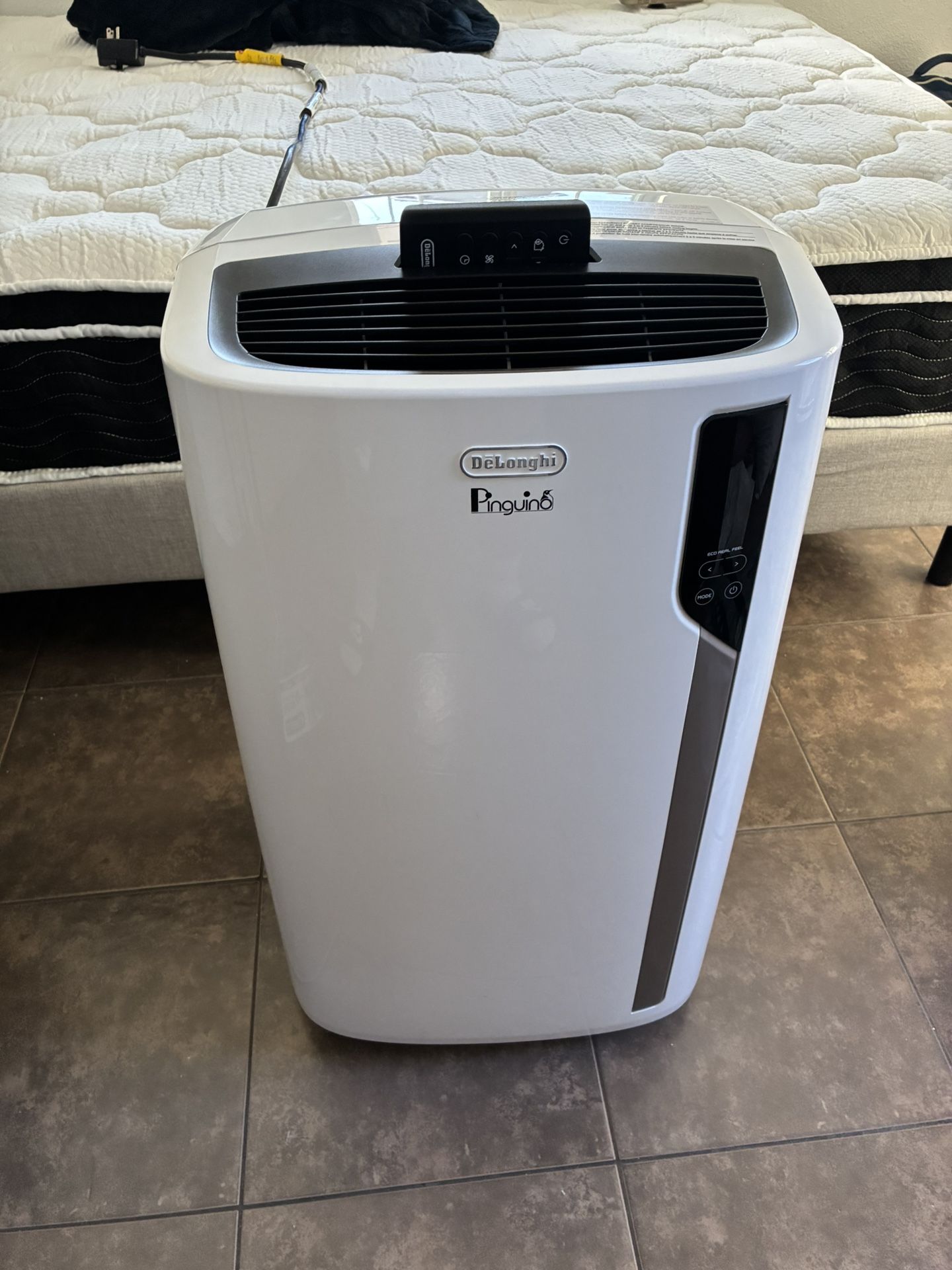  De'Longhi Pinguino 4-in-1 Portable AC