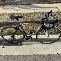 Road Bike Full Carbon Fuji