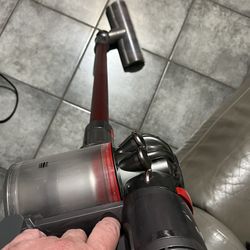 Dyson Cordless Vacuume