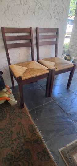 X2 Beautiful 😍 wood chairs seating