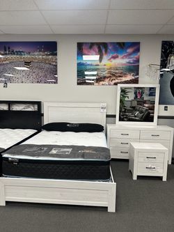 4PC white Queen Bedroom Set