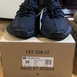 Yeezy Boost 350 V2