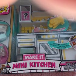 Mini Kitchen 