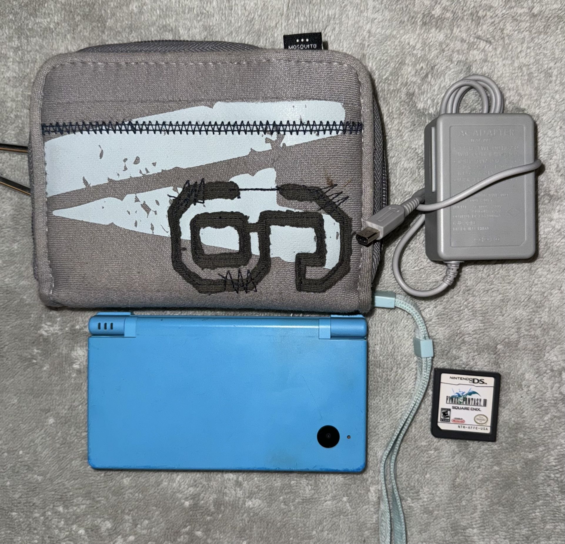 BLUE NINTENDO DSI DS HANDHELD CONSOLE WITH VIDEO GAME & CHARGER,All Products : American Fashion Style Bags On Sale