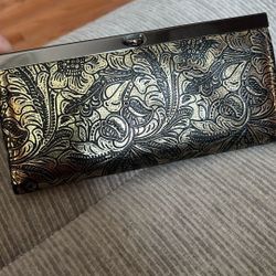 Woman’s Wallet 