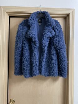 Like New Size Small Women’s Blue Jacket.  Smoke Free Home. only worn a couple times 