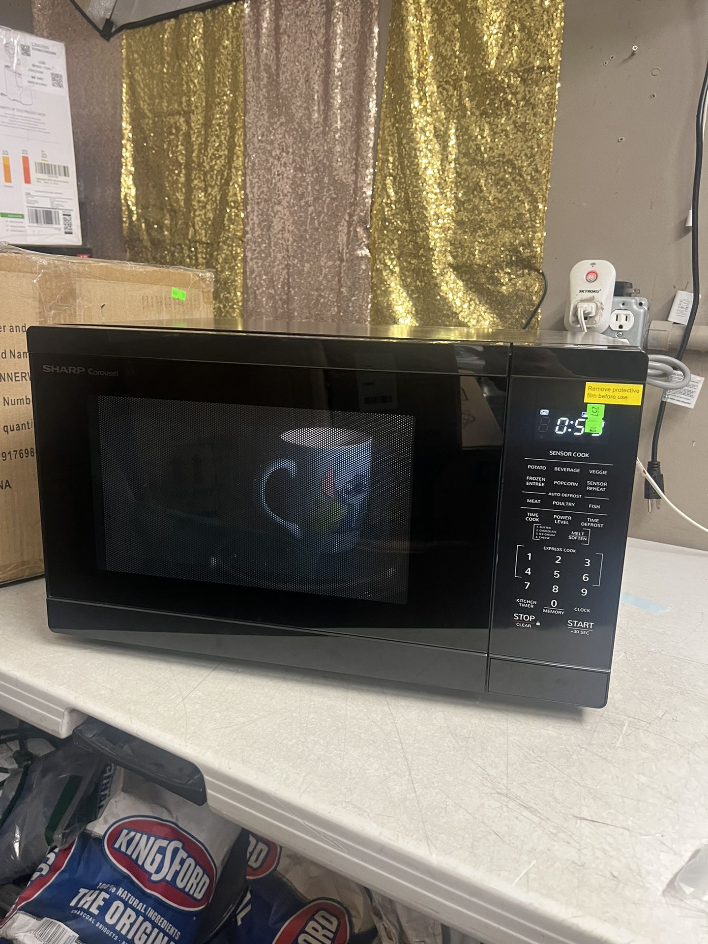 Sharp 1.4 Cu Ft Microwave 