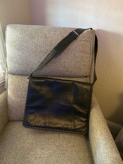 Black Wilson Leather Messenger Bag