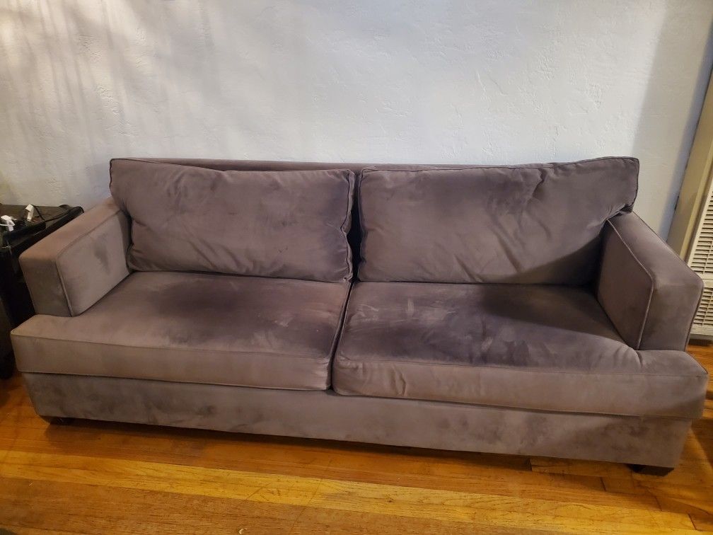 GREAT COUCH