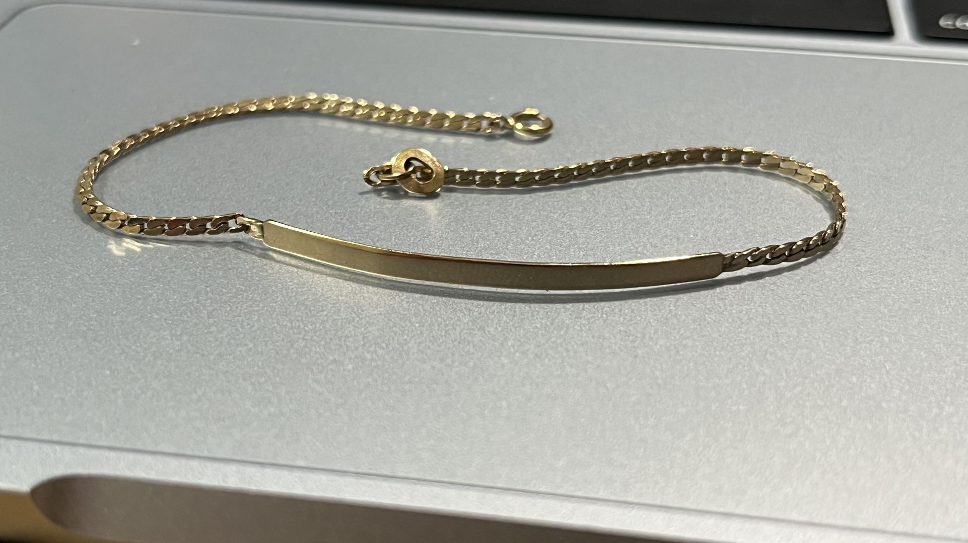 Gold bracelet 19cm 