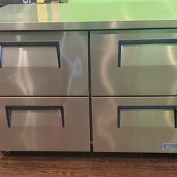 Reach In Counter Refrigerator