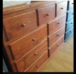 PINEWOOD 9 DRAWER DRESSER