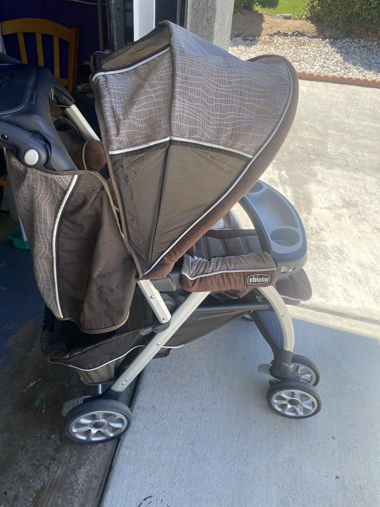 CHICCO STROLLER