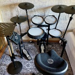 PRO ROLAND TD-17KVX2 V-Drums Kit - ULTIMATE SILENT RECORDING Bundle!