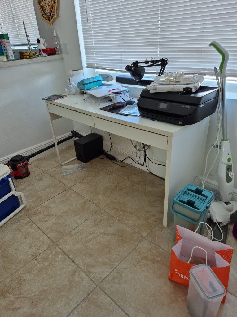 White Office Desk