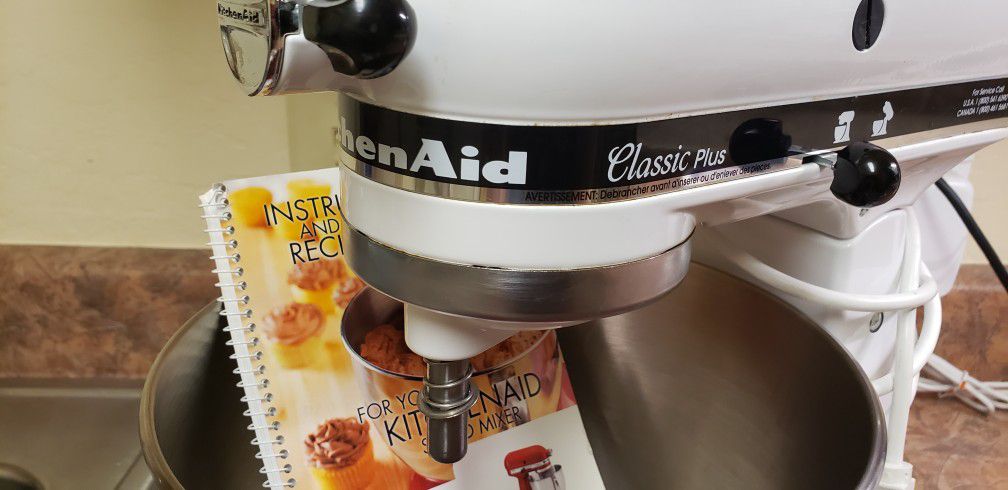 KitchenAid Mixer Classic Kitchen Aid for Sale in Mesa, AZ - OfferUp