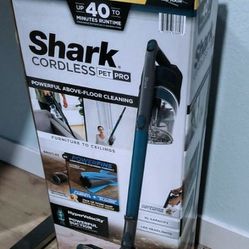 Shark Cordless Pet Pro Vacuum