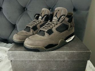 MENS JORDAN RETRO 4 SIZE 8.5