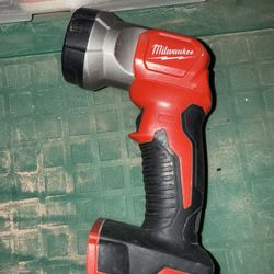 Milwaukee Light M18
