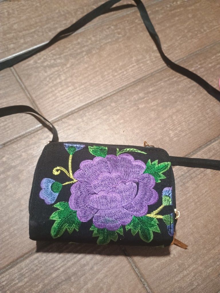 Very Cute Hand Stitched Flower Design Black Small Purse