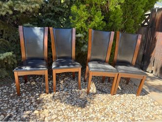 4 Dining Chairs