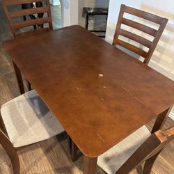 Kitchen Table With 4 Chairs 