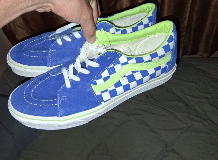 vans size 10.5 shoes 50 dollar each